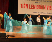 Khối 10 hết mình cùng giao lưu văn hóa-văn nghệ "Tiến bước lên Đoàn"