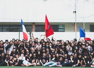 [NHAT 2014] – French Class – The close-knit Gallic roosters
