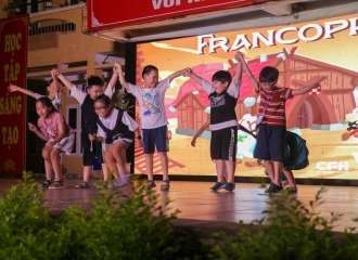 DỰ ÁN FRANCOPHILE - TỪ NHỮNG HỌC SINH KHỐI CHUYÊN PHÁP TỚI NGƯỜI TRUYỀN LỬA ĐAM MÊ